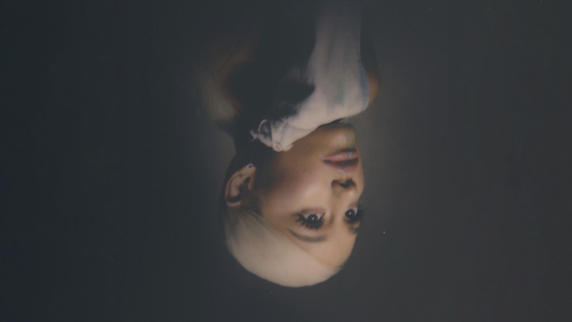 Ariana Grande: Sweetener World Tour - Apr. 30